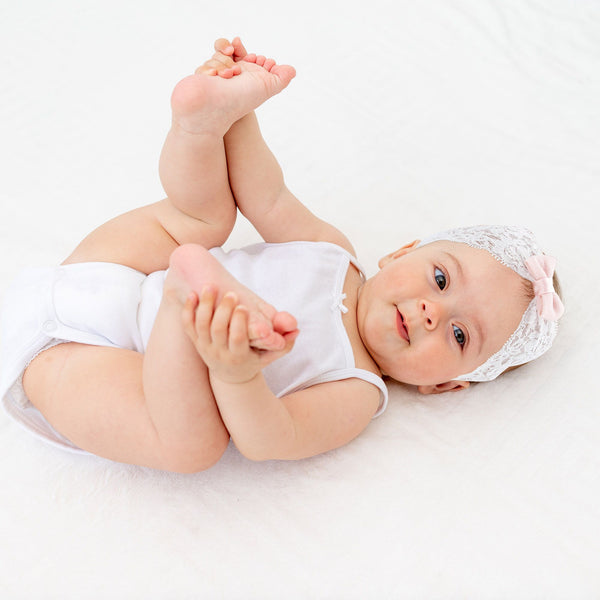 Parsa Beauty PARSA Baby Haarband Weiß Spitze Mit Rosa Schleife