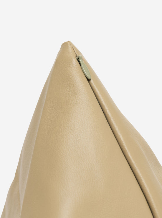 PB 0110 AB 122 Helloliv ( Only 1 Left )