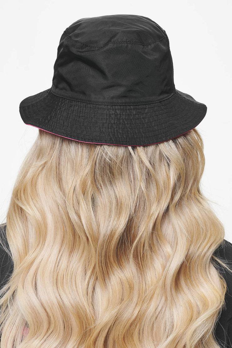 Pegador Juan Reversible Bucket Hat Black Strawberry