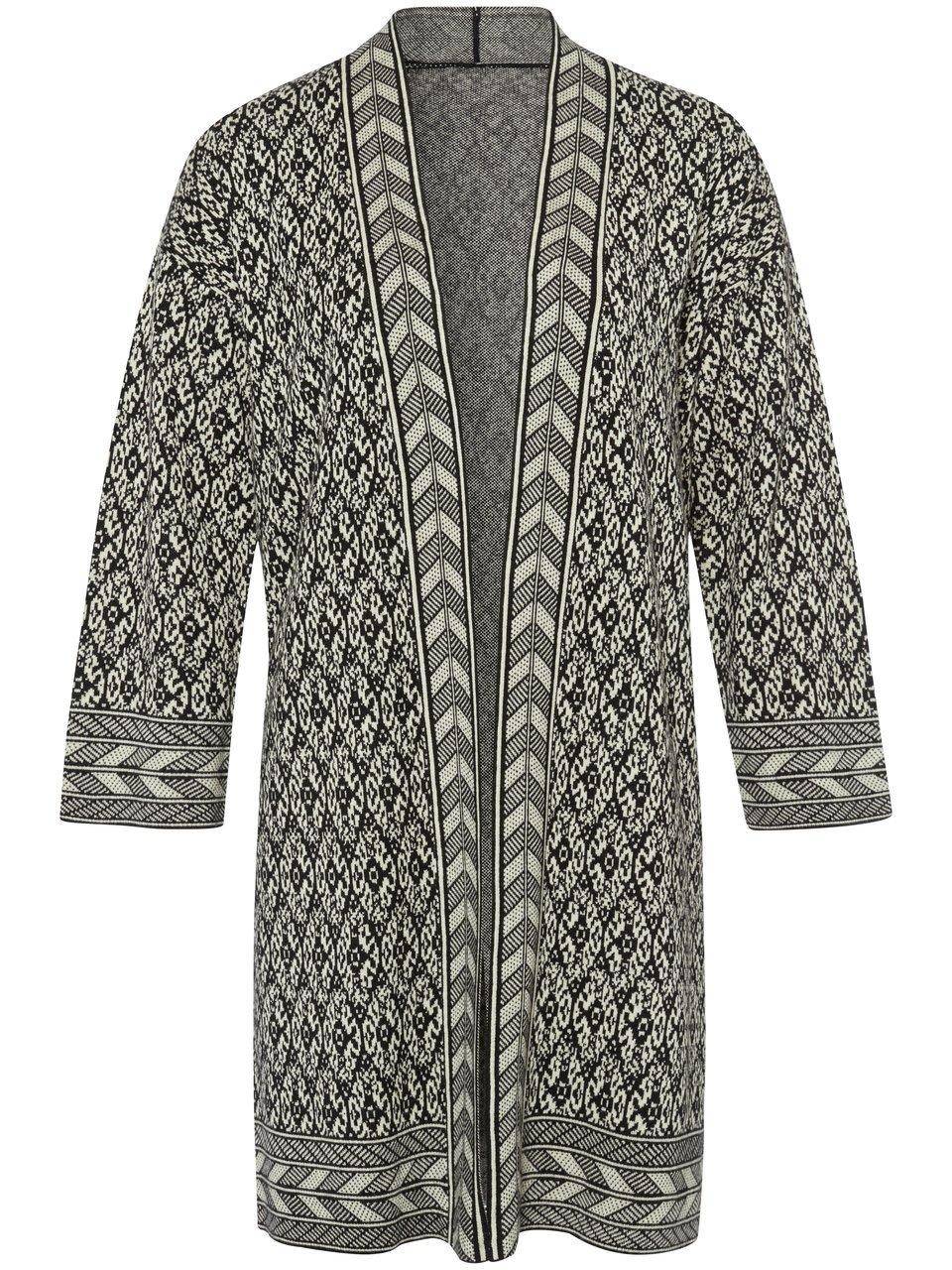 Emilia Lay Strickmantel