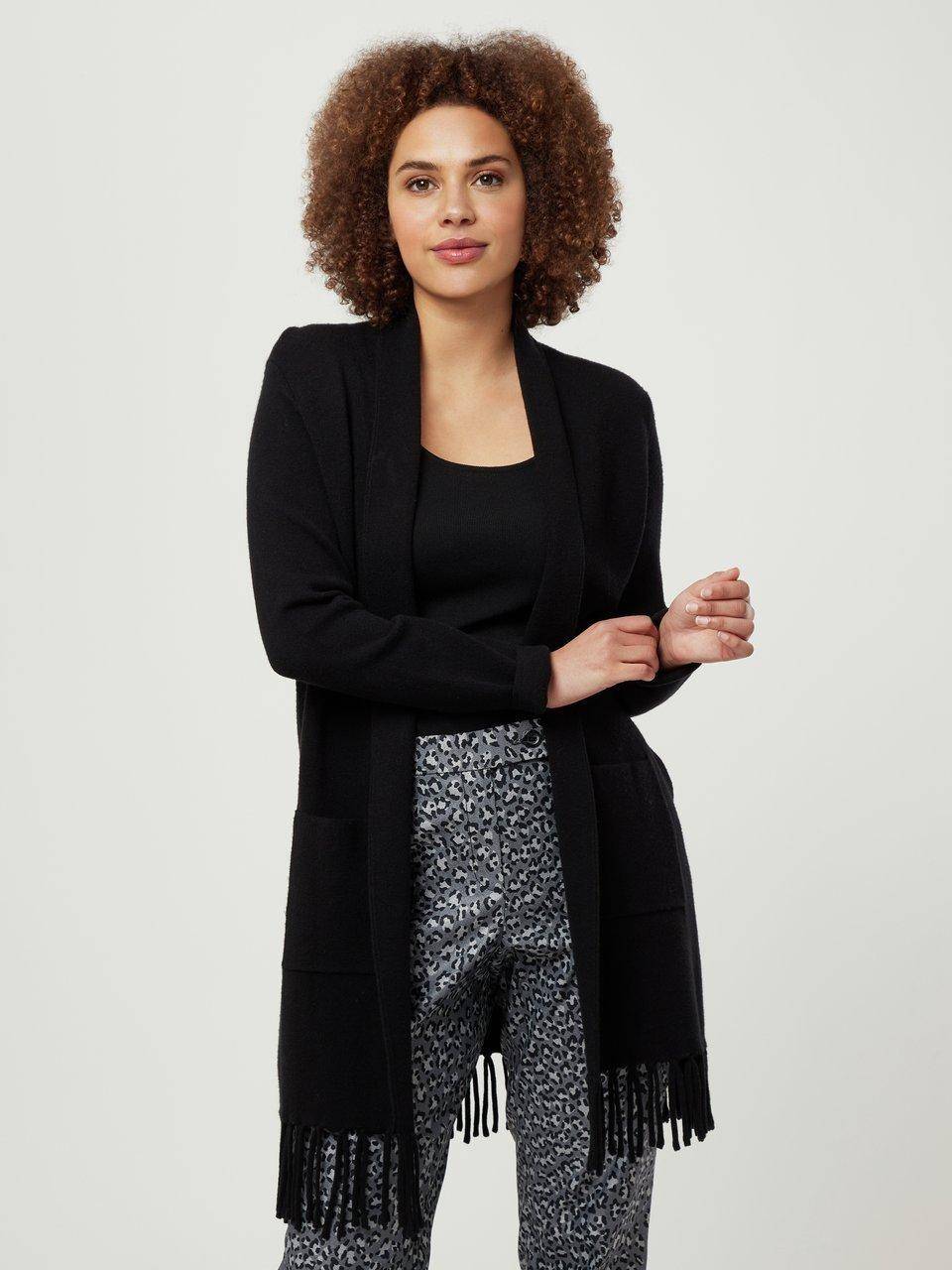 Emilia Lay Strickmantel