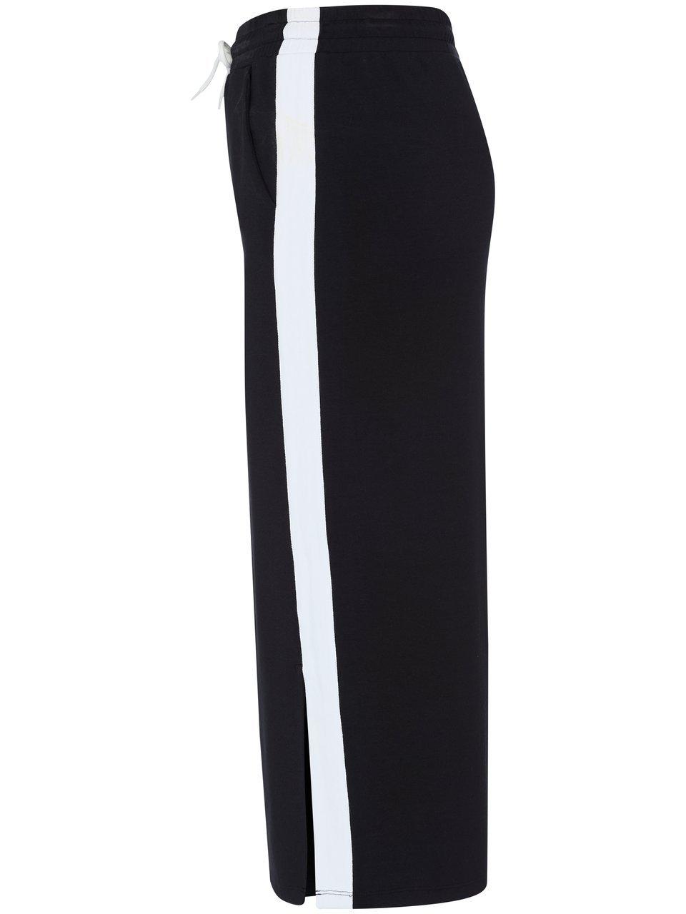 Emilia Lay Sweatrock