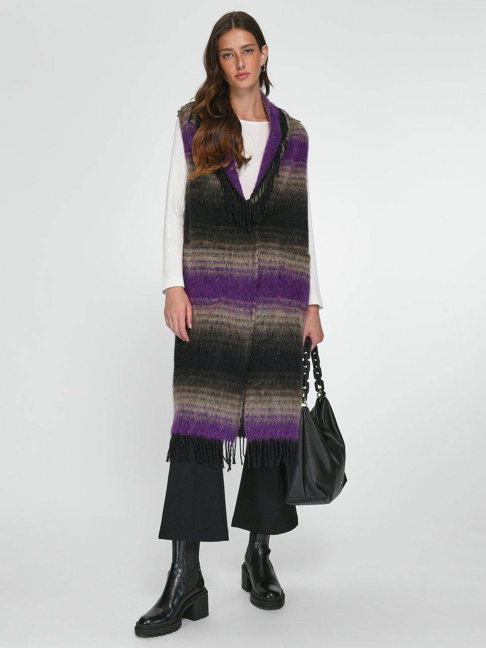 Twenty Six Peers Long-Weste