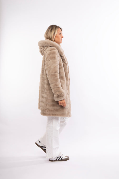 Petite M. Kunstpelz Kurz Mantel Wendeteil In Der Farbe Beige