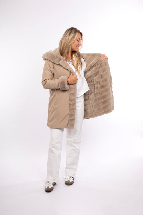 Petite M. Kunstpelz Kurz Mantel Wendeteil In Der Farbe Beige