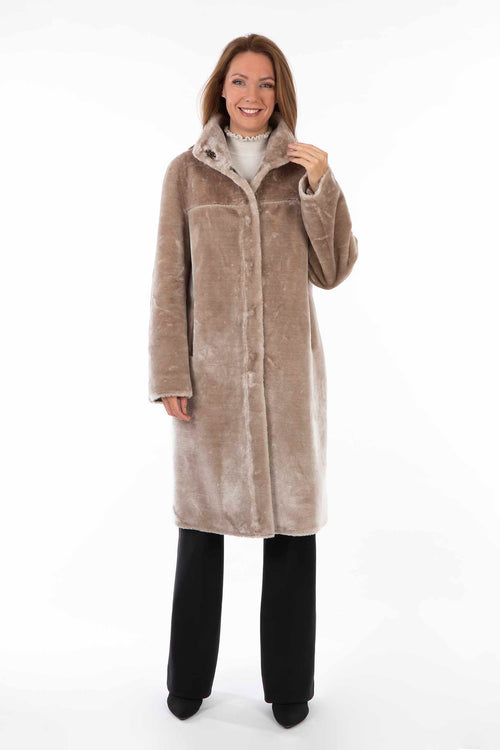 Petite M. Lammfellmantel Imitat Creme