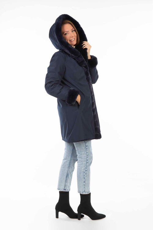 Petite M. Wendemantel mit Kapuze in Kunstfell und Microfaser, Farbe Blau