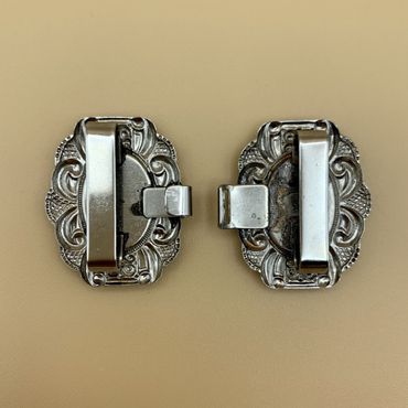 Pezzo D'oro Dirndlschließe Rosenmotiv Rot,Schürzenschließe,antiksilber