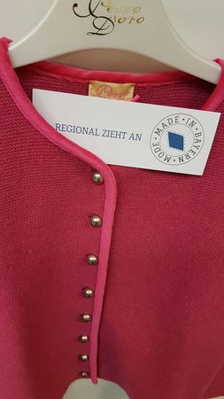 Pezzo D'oro Mädchen Trachtenjacke Aus Strick In Wolle Von Pezzo D'oro Farbe Pink