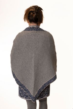 Pezzo D'oro Pezzo D'oro Dreieckstuch /Schal /Stola Aus Feinster Merinowolle, Fb.graumeliert