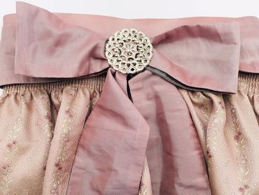 Pezzo D'oro Schürzenschließe,zur Deko an Schürze, filigran silber