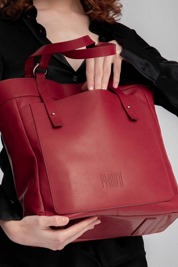 Philini Carry All Shopper In Rot - Elena