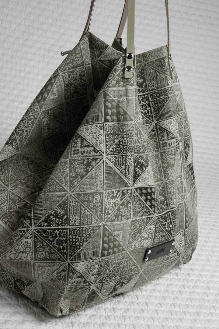 Philini Classic Style Shopper