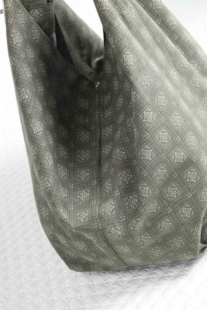 Philini Modern Style Shopper