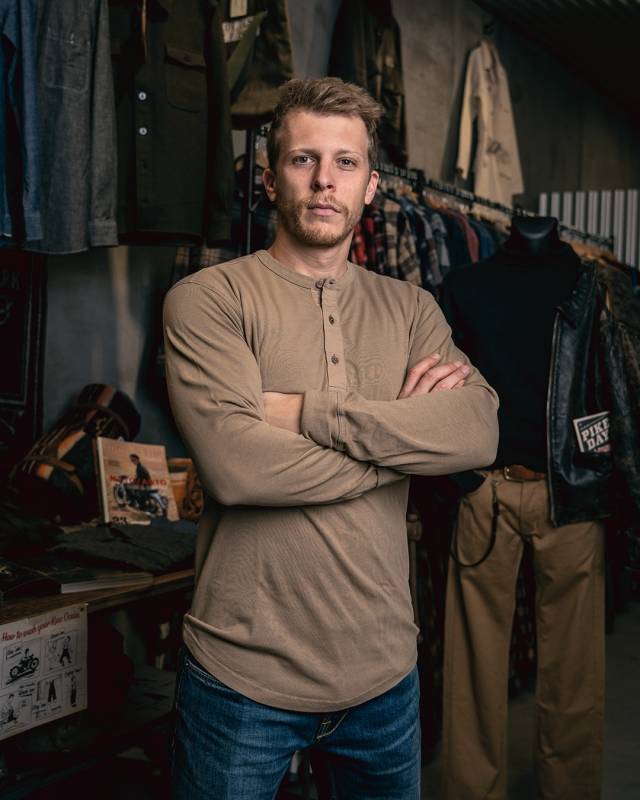 Pike Brothers 1927 Henley Shirt Long Sleeve Mojave Beige