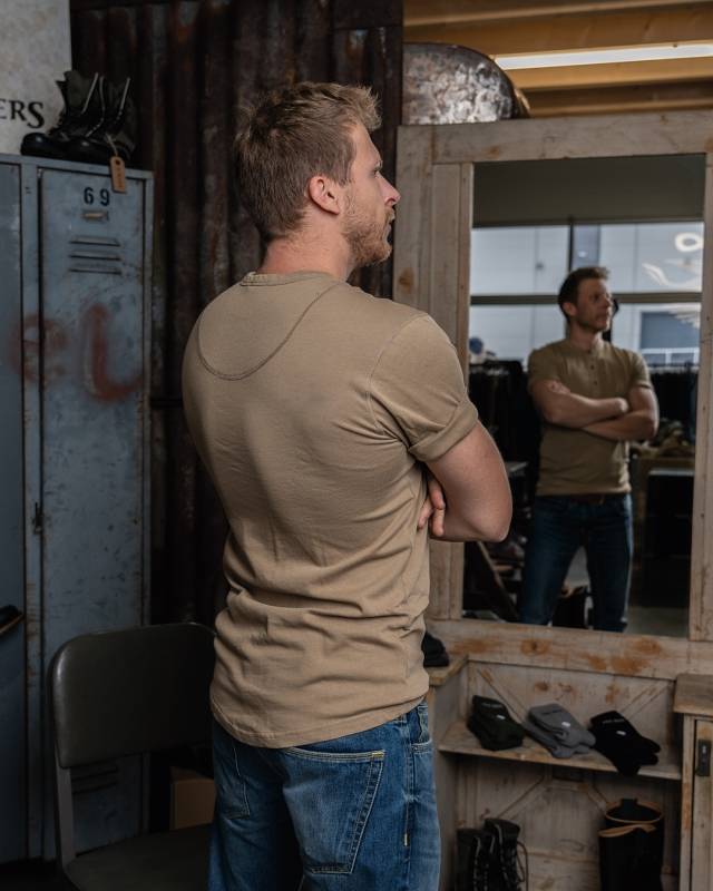 Pike Brothers 1927 Henley Shirt Short Sleeve Mojave Beige