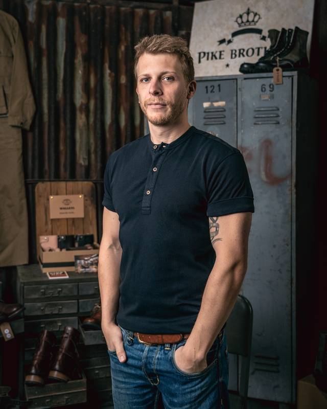 Pike Brothers 1927 Henley Shirt Short Sleeve Mojave Blue