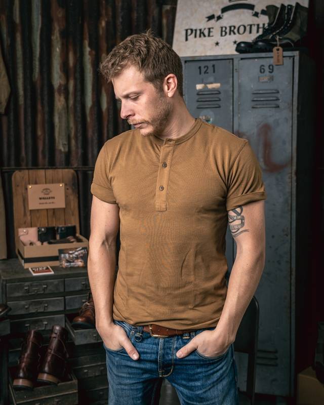 Pike Brothers 1927 Henley Shirt Short Sleeve Mojave Brown