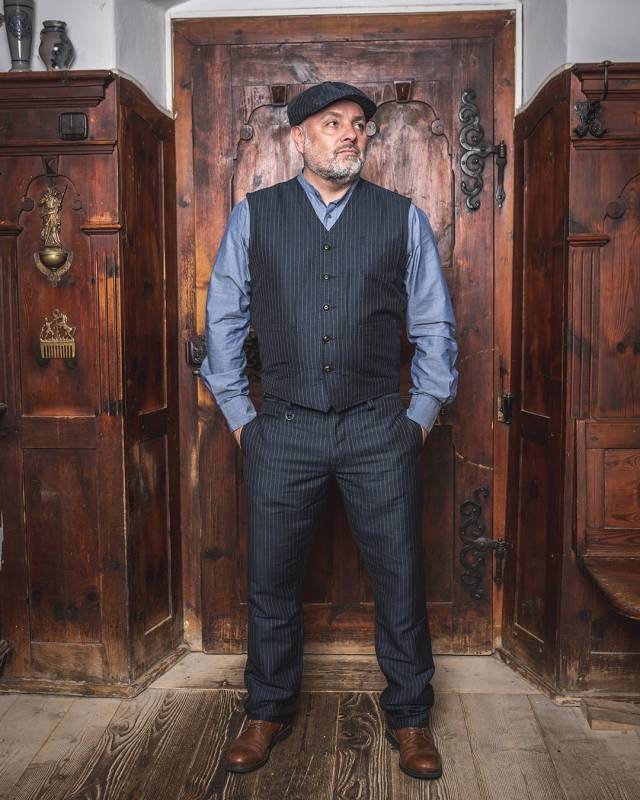 Pike Brothers 1937 Roamer Vest Chicago Blue