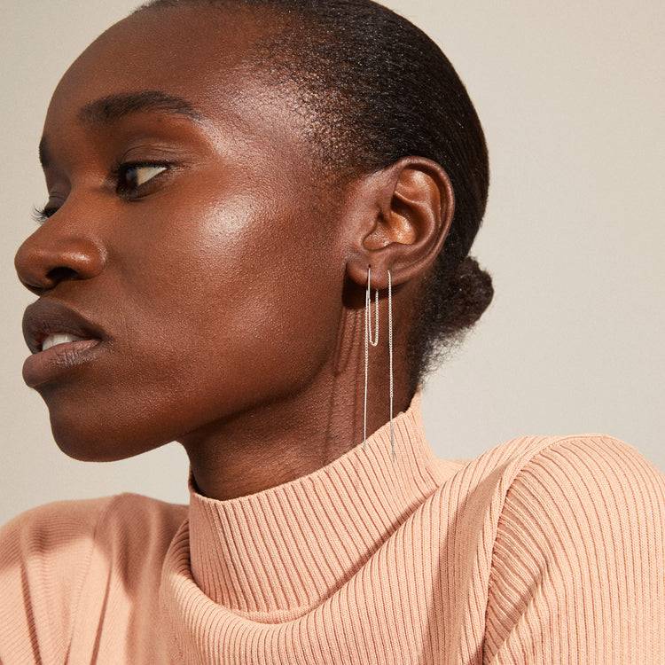 Pilgrim AIDA Asymmetrische Ohrringe Mit Langer Kette, Versilbert