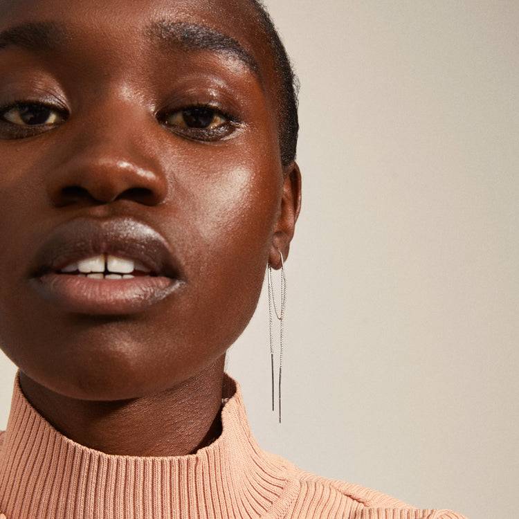 Pilgrim AIDA Asymmetrische Ohrringe Mit Langer Kette, Versilbert