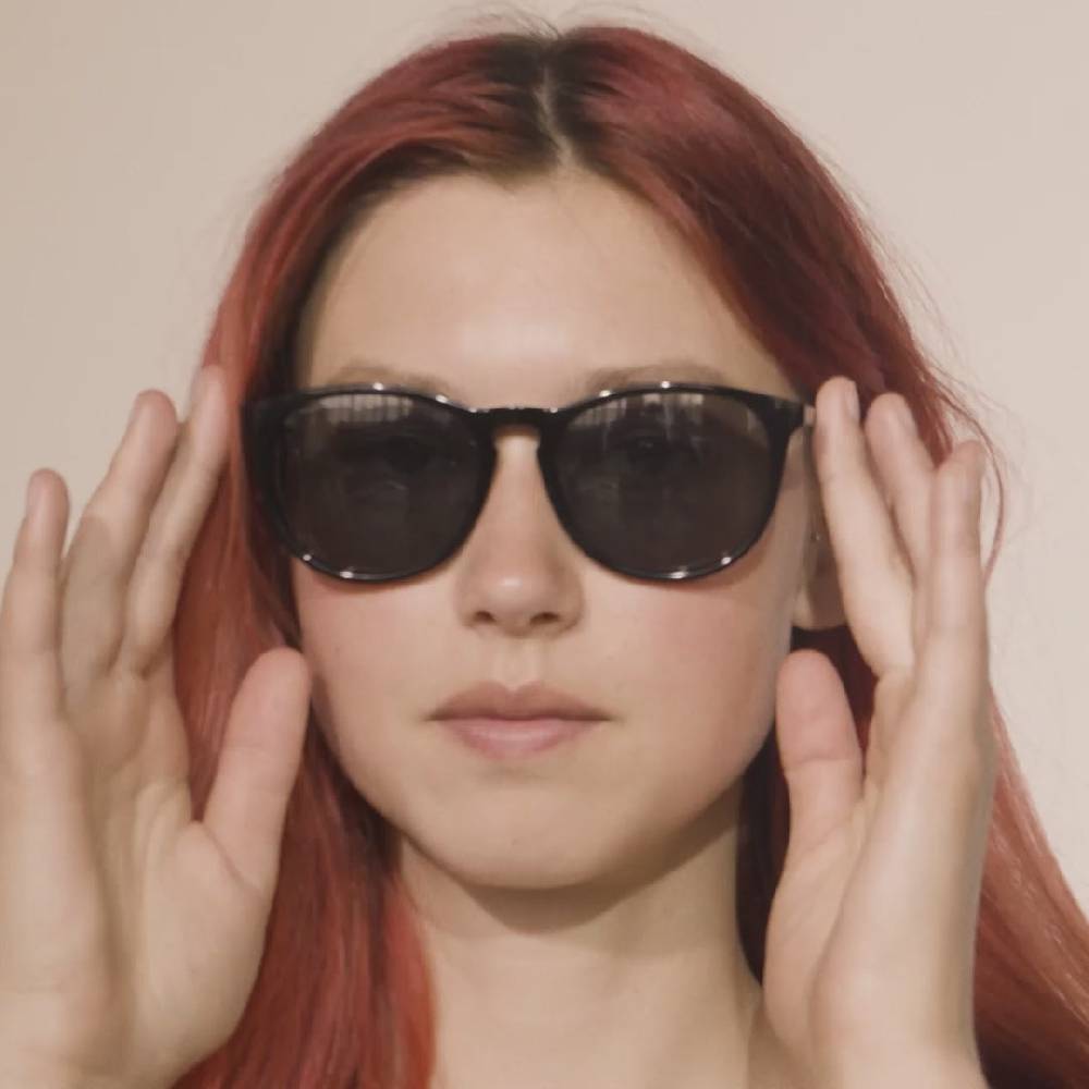 Pilgrim CAMILLA Recycelte Klassische Sonnenbrille Schwarz