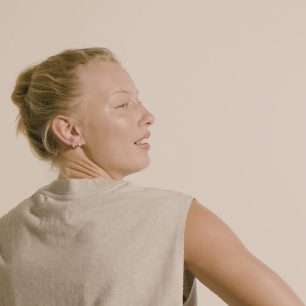 Pilgrim EDDY Recycelte Mini-Huggie-Creolen, Organ. Form, Versilbert