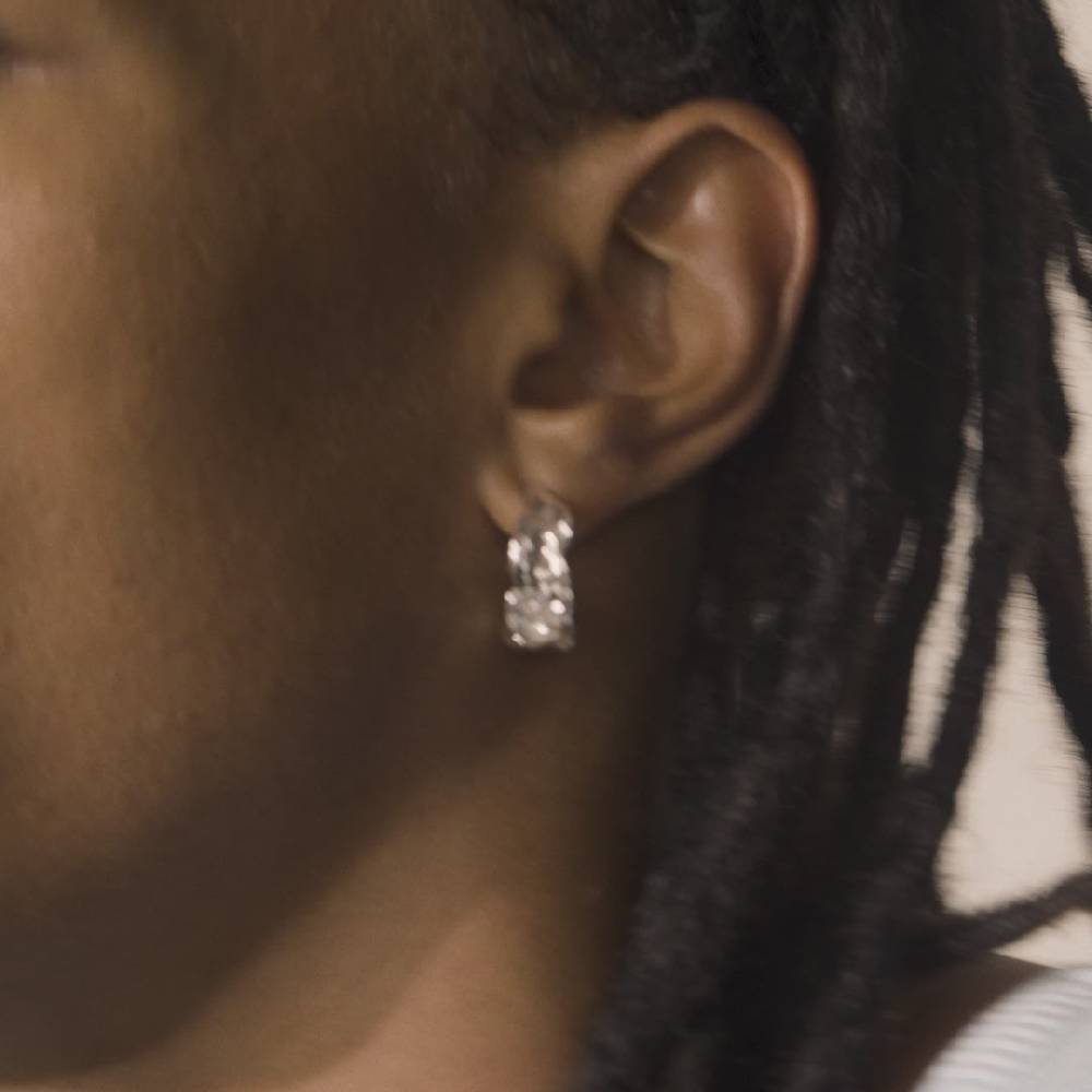 Pilgrim ELARA Recycelte Organisch Geformte Creolen, Versilbert