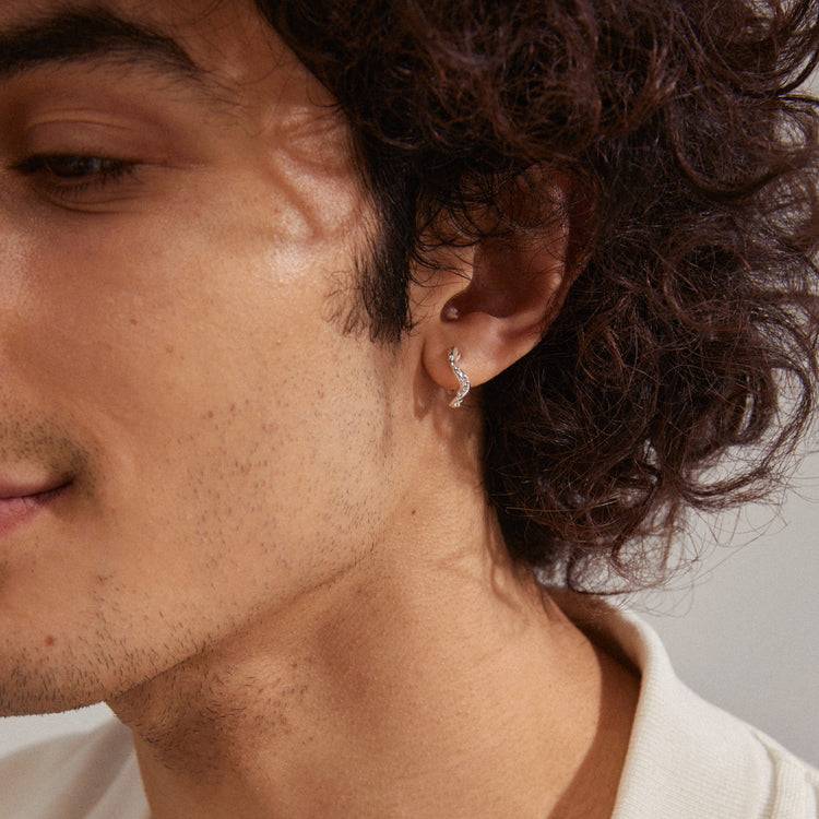 Pilgrim EVRA Recycelte, Organ. Geformte Kristall-Creolen, Versilbert