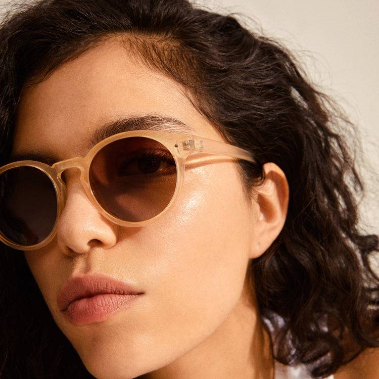 Pilgrim KYRIE Klassische Runde Sonnenbrille Hellbeige