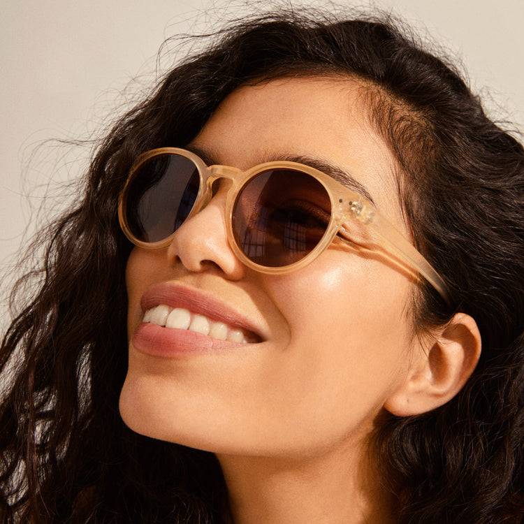 Pilgrim KYRIE Klassische Runde Sonnenbrille Hellbeige