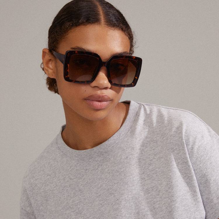 Pilgrim LUCIANA Oversized Vintage-Sonnenbrille In Braunem Schildpatt