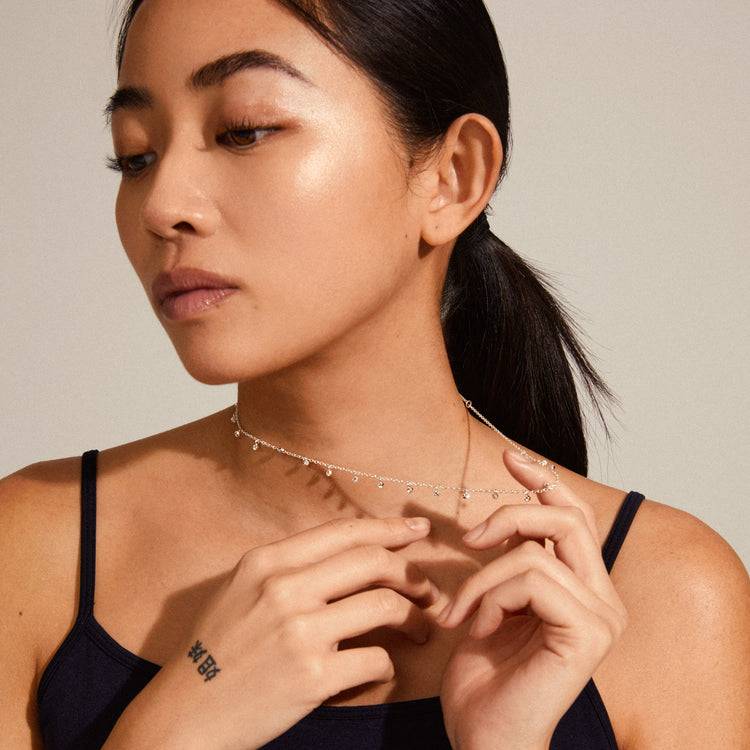 Pilgrim MAJA Kristall-Halskette Mit Mehreren Tropfen, Versilbert