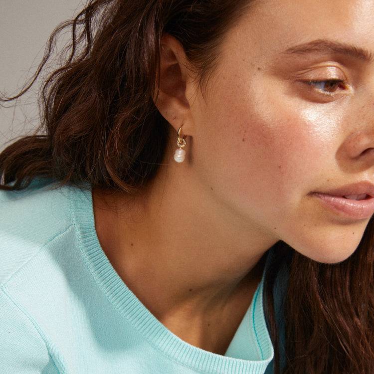 Pilgrim BAKER Süßwasserperlen-Ohrringe, Vergoldet