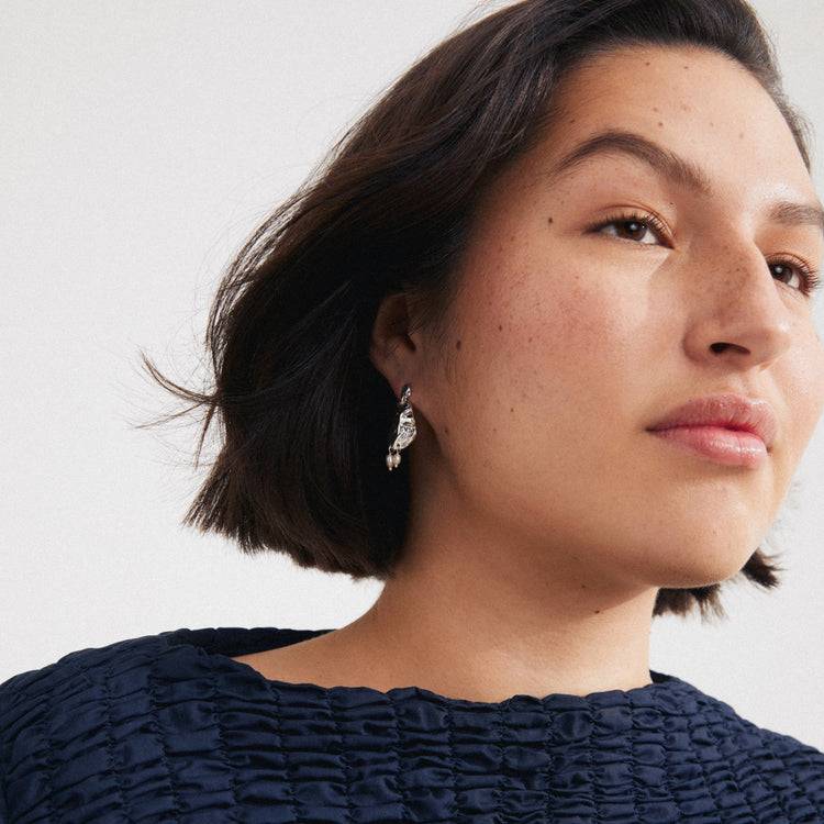 Pilgrim BLOOM Recycelte Ohrringe, Weiß/Versilbert