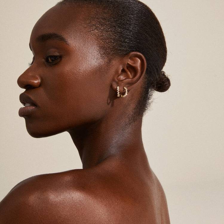 Pilgrim ESTER Recycelte Kristall-Creolen, Vergoldet