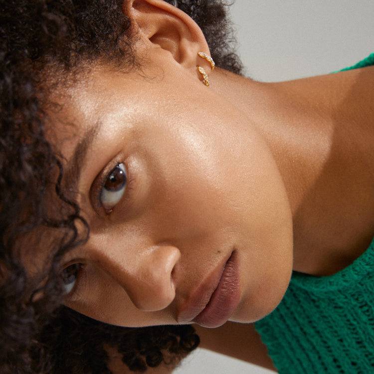 Pilgrim EZO Verdrehte Kristall-Creolen, Vergoldet