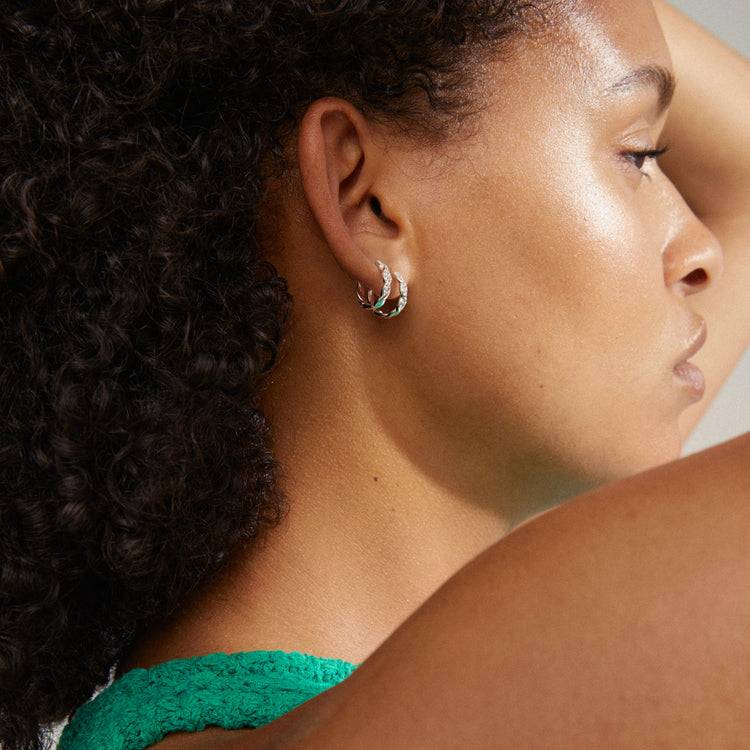 Pilgrim EZO Verdrehte Kristall-Creolen, Versilbert