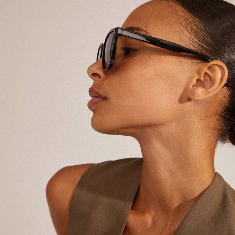 Pilgrim JAMILA Recycelte Sonnenbrille Schwarz