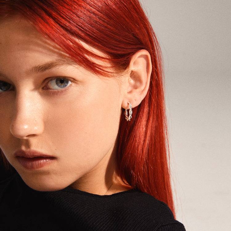 Pilgrim NAJA Recycelte Gedrehte Creolen, Versilbert