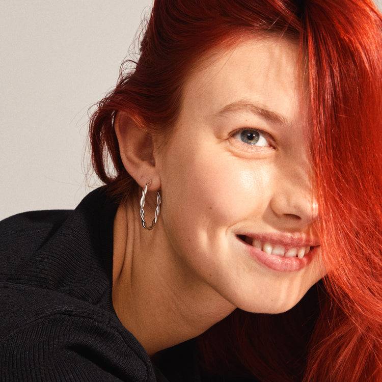 Pilgrim NAJA Recycelte Große Creolen, Versilbert