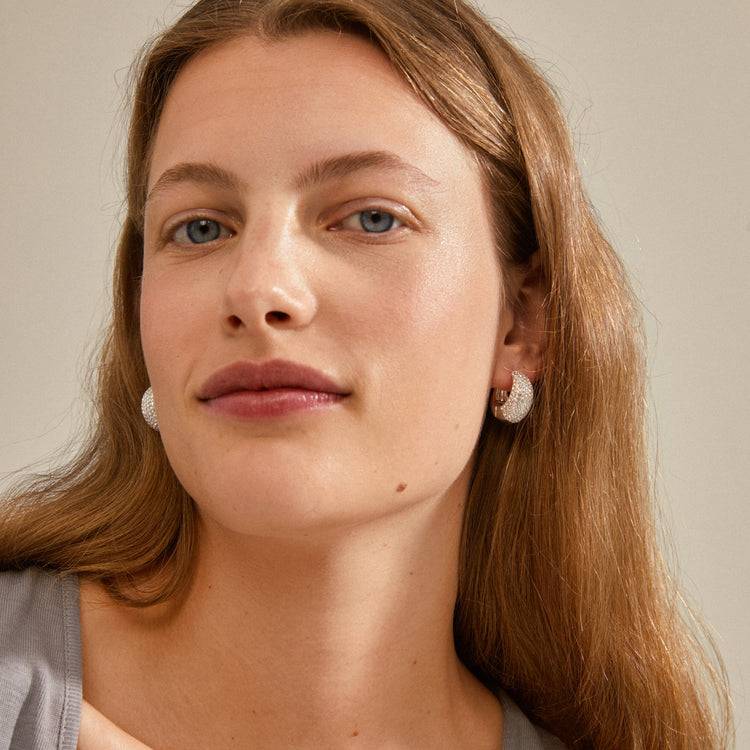 Pilgrim NAOMI Recycelte Kristall-Hoops Versilbert