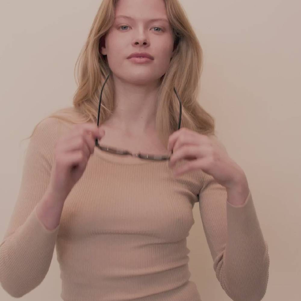 Pilgrim NELLA Recycelte Sonnenbrille Schwarz/Gold