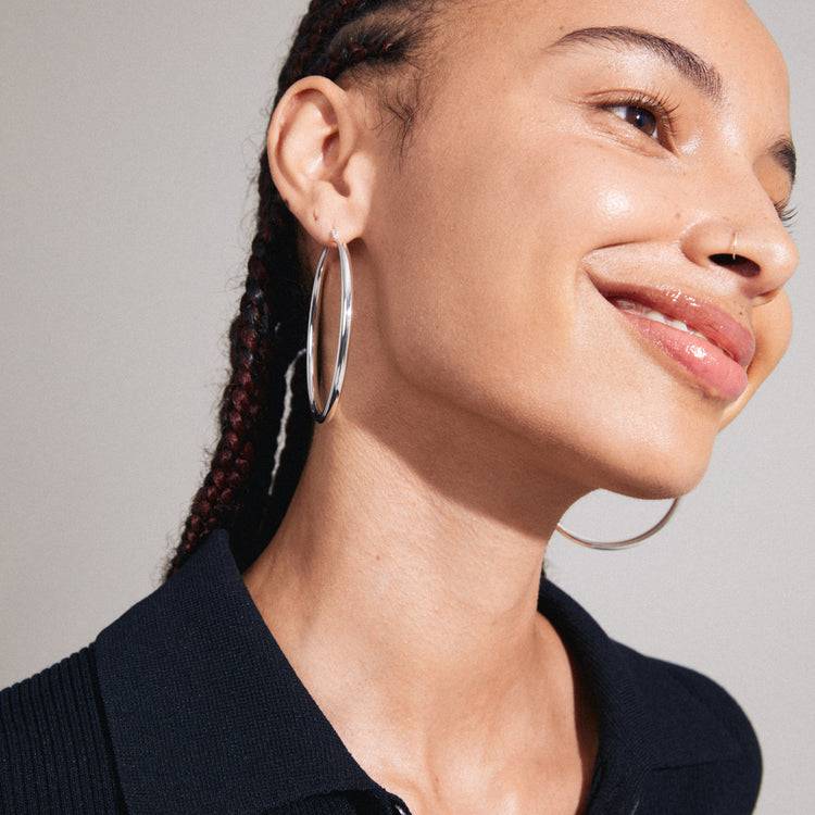 Pilgrim PRIYA Recycelte Große Creolen Versilbert