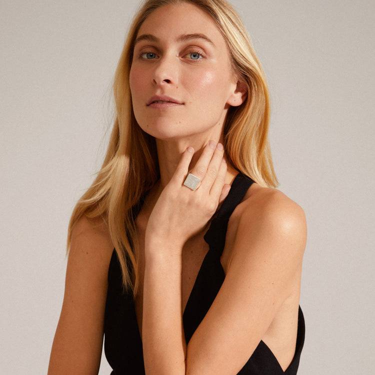 Pilgrim PULSE Recycelter Siegelring Versilbert