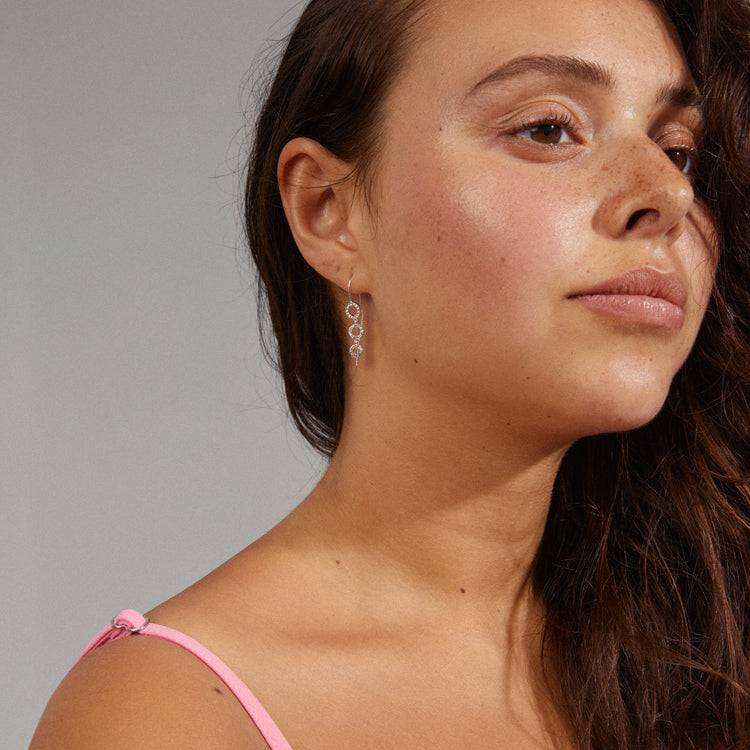 Pilgrim ROGUE Recycelte Kettchen-Kristallohrringe, Versilbert