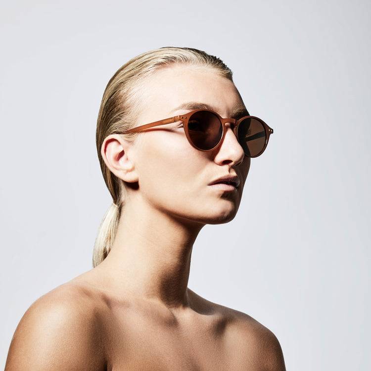 Pilgrim ROXANNE Klassische Runde Sonnenbrille, Braun