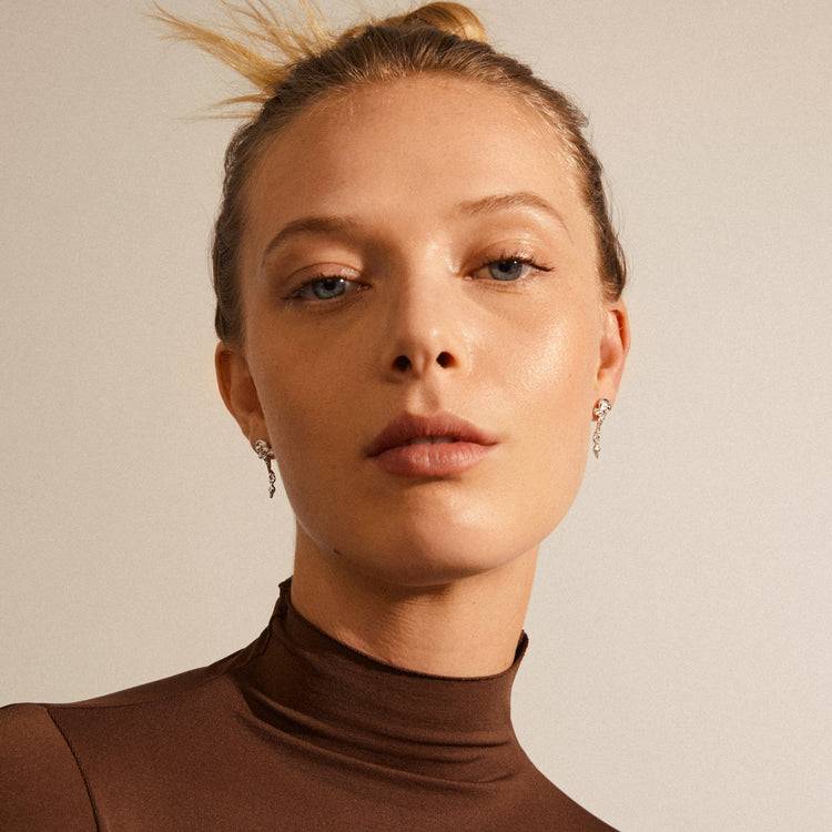 Pilgrim SOLIDARITY Recycelte Ohrringe, Organische Form, Versilbert