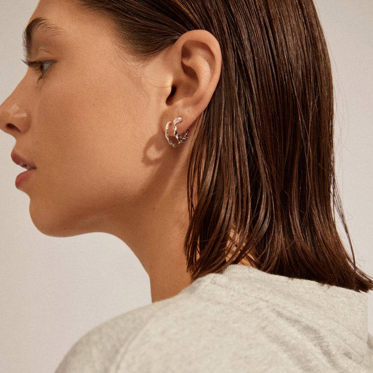 Pilgrim STORM Recycelte Verdrehte Creolen, 2-in-1 Set, Versilbert