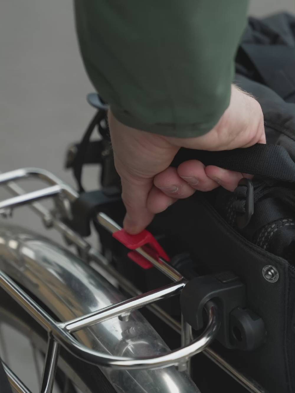 Pinqponq Komut Medium Bike - Pure Black